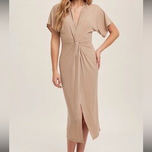 NWT Women’s Hem & Thread Twisted Front Midi Beige Boutique Dress M